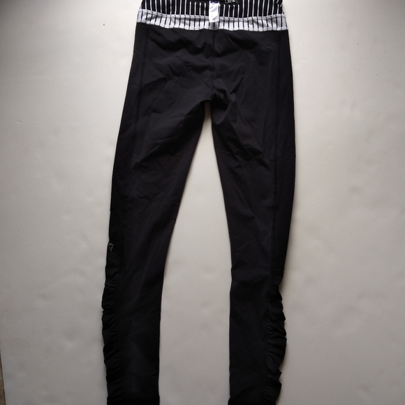 Ivivva Girls - Picture 3 of 8